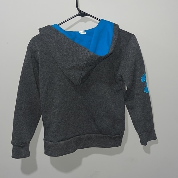 U.S. Polo Assn youth size 8 zip up hoodie - Picture 4 of 4